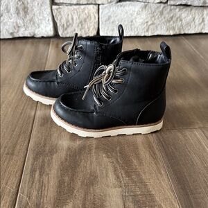 Cat & Jack Black Kids Boots with White Soles